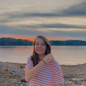 Meet your Posher, Meaghan